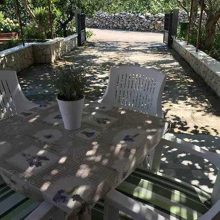 Apartman Mirjana With Terrace And Free Parking Donji Okrug (Ciovo)