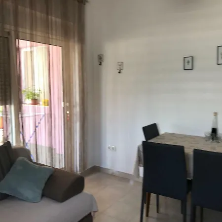 Apartman Mirjana With Terrace And Free Parking *